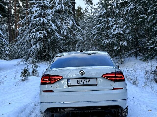 Білий Фольксваген Пассат, об'ємом двигуна 2 л та пробігом 190 тис. км за 10500 $, фото 4 на Automoto.ua