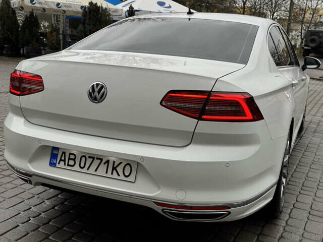 Білий Фольксваген Пассат, об'ємом двигуна 1.97 л та пробігом 255 тис. км за 22500 $, фото 4 на Automoto.ua