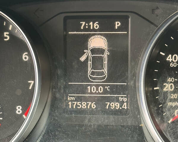 Білий Фольксваген Пассат, об'ємом двигуна 0 л та пробігом 175 тис. км за 13500 $, фото 21 на Automoto.ua