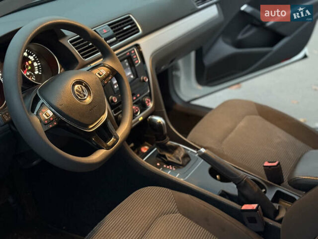 Белый Фольксваген Пассат, объемом двигателя 2 л и пробегом 273 тыс. км за 8300 $, фото 22 на Automoto.ua