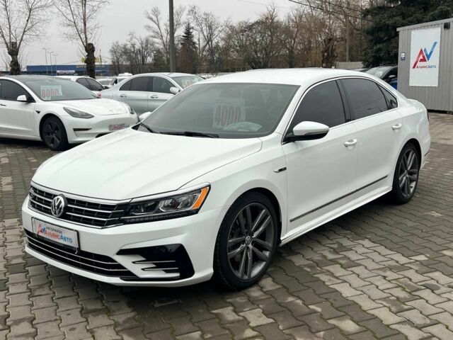 Белый Фольксваген Пассат, объемом двигателя 1.8 л и пробегом 109 тыс. км за 16500 $, фото 2 на Automoto.ua