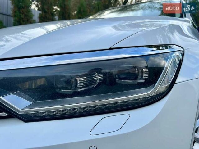 Белый Фольксваген Пассат, объемом двигателя 1.97 л и пробегом 240 тыс. км за 17900 $, фото 15 на Automoto.ua