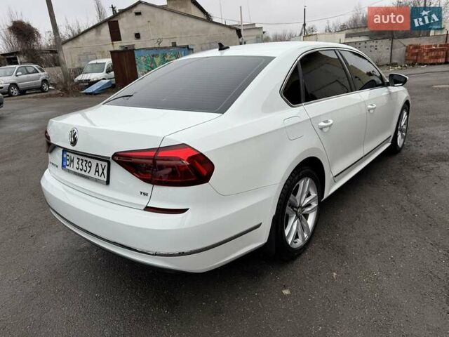 Белый Фольксваген Пассат, объемом двигателя 1.8 л и пробегом 206 тыс. км за 13800 $, фото 7 на Automoto.ua