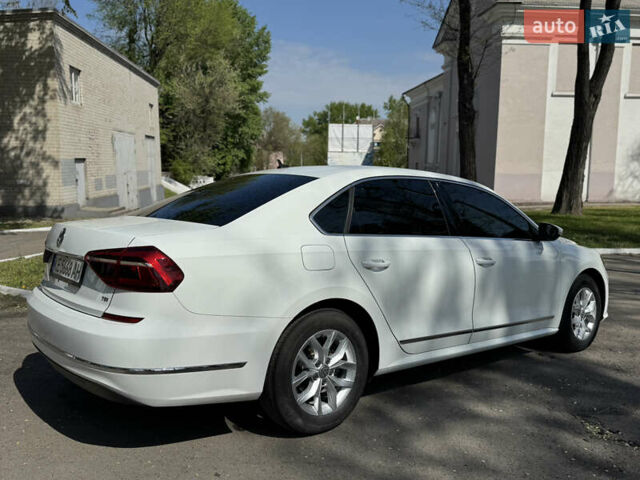 Белый Фольксваген Пассат, объемом двигателя 1.8 л и пробегом 78 тыс. км за 13800 $, фото 9 на Automoto.ua
