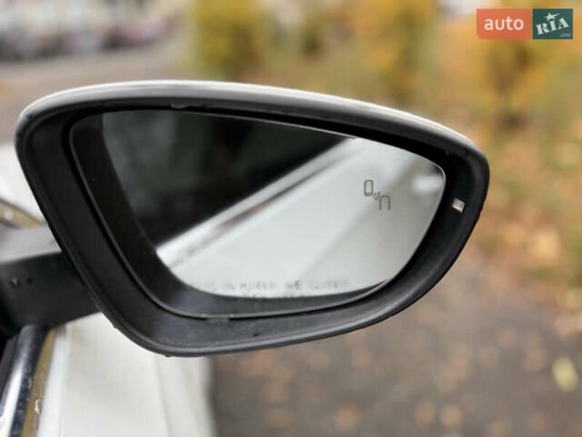 Белый Фольксваген Пассат, объемом двигателя 1.8 л и пробегом 150 тыс. км за 14600 $, фото 39 на Automoto.ua