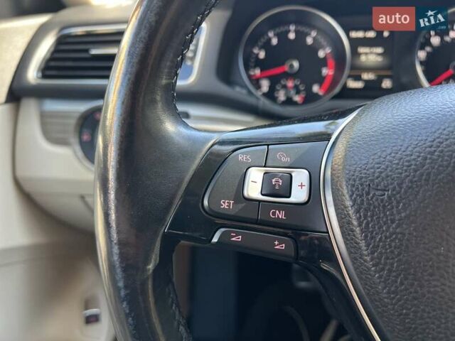 Белый Фольксваген Пассат, объемом двигателя 1.8 л и пробегом 78 тыс. км за 15450 $, фото 30 на Automoto.ua