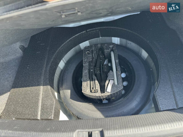 Белый Фольксваген Пассат, объемом двигателя 1.8 л и пробегом 78 тыс. км за 13800 $, фото 55 на Automoto.ua