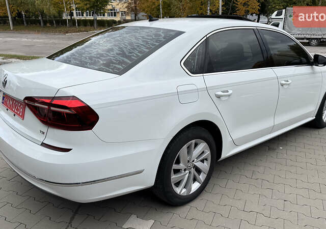 Білий Фольксваген Пассат, об'ємом двигуна 0 л та пробігом 175 тис. км за 13500 $, фото 11 на Automoto.ua