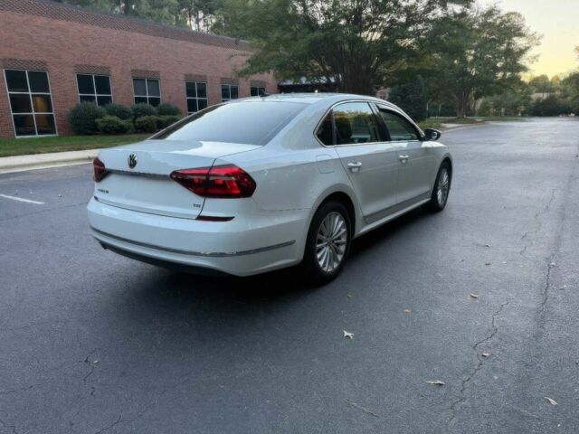 Білий Фольксваген Пассат, об'ємом двигуна 1.8 л та пробігом 59 тис. км за 2550 $, фото 3 на Automoto.ua