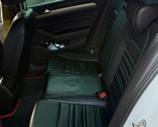 Белый Фольксваген Пассат, объемом двигателя 1.97 л и пробегом 375 тыс. км за 23500 $, фото 18 на Automoto.ua