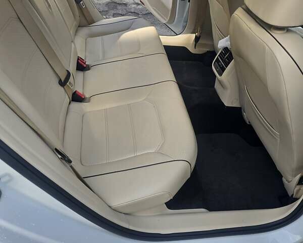 Белый Фольксваген Пассат, объемом двигателя 1.98 л и пробегом 133 тыс. км за 13300 $, фото 14 на Automoto.ua