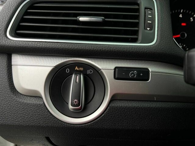 Белый Фольксваген Пассат, объемом двигателя 1.8 л и пробегом 109 тыс. км за 16500 $, фото 13 на Automoto.ua