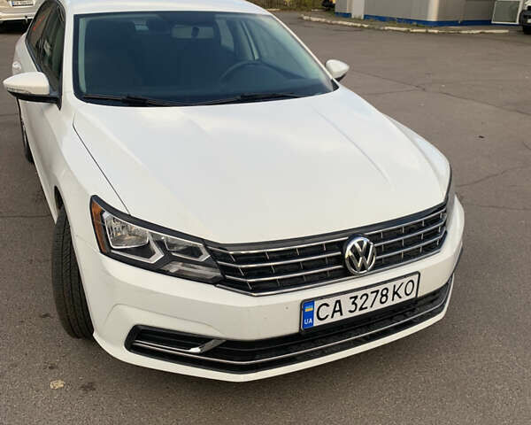 Білий Фольксваген Пассат, об'ємом двигуна 1.98 л та пробігом 161 тис. км за 15500 $, фото 4 на Automoto.ua