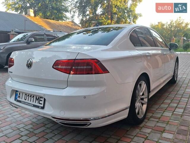 Белый Фольксваген Пассат, объемом двигателя 2 л и пробегом 200 тыс. км за 22500 $, фото 57 на Automoto.ua