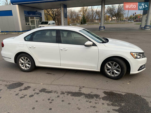 Білий Фольксваген Пассат, об'ємом двигуна 1.98 л та пробігом 161 тис. км за 15500 $, фото 7 на Automoto.ua