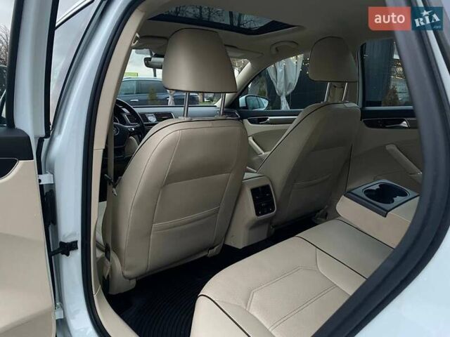 Белый Фольксваген Пассат, объемом двигателя 1.8 л и пробегом 167 тыс. км за 13990 $, фото 31 на Automoto.ua