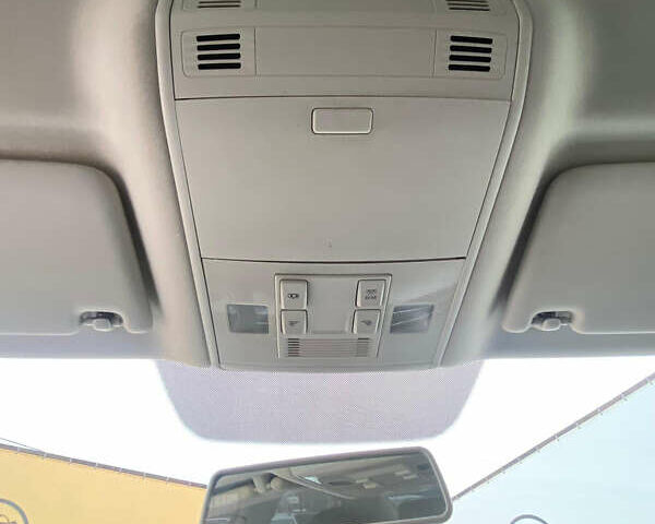 Белый Фольксваген Пассат, объемом двигателя 1.6 л и пробегом 220 тыс. км за 13500 $, фото 22 на Automoto.ua