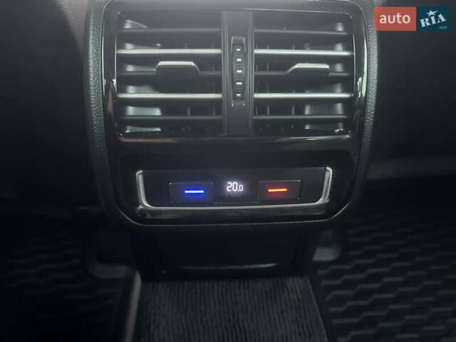 Белый Фольксваген Пассат, объемом двигателя 1.97 л и пробегом 178 тыс. км за 18900 $, фото 21 на Automoto.ua