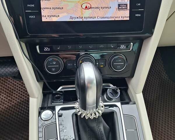 Белый Фольксваген Пассат, объемом двигателя 2 л и пробегом 200 тыс. км за 22500 $, фото 42 на Automoto.ua