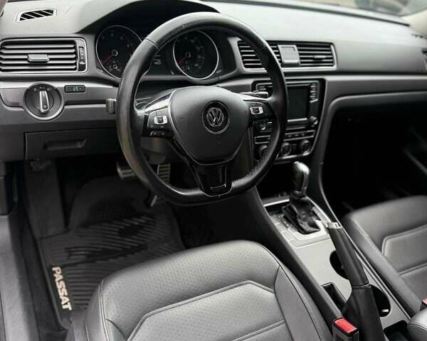 Белый Фольксваген Пассат, объемом двигателя 1.98 л и пробегом 140 тыс. км за 15600 $, фото 19 на Automoto.ua