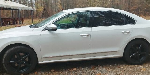 Білий Фольксваген Пассат, об'ємом двигуна 1.8 л та пробігом 140 тис. км за 8700 $, фото 8 на Automoto.ua