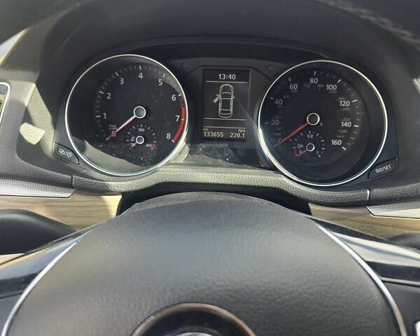 Белый Фольксваген Пассат, объемом двигателя 1.98 л и пробегом 133 тыс. км за 13300 $, фото 8 на Automoto.ua