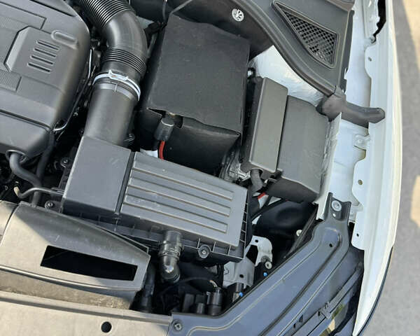 Белый Фольксваген Пассат, объемом двигателя 1.8 л и пробегом 78 тыс. км за 13800 $, фото 59 на Automoto.ua