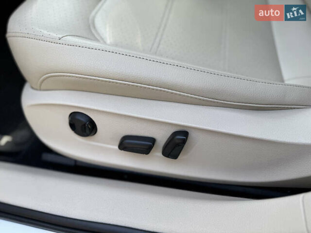 Белый Фольксваген Пассат, объемом двигателя 1.8 л и пробегом 78 тыс. км за 13800 $, фото 30 на Automoto.ua