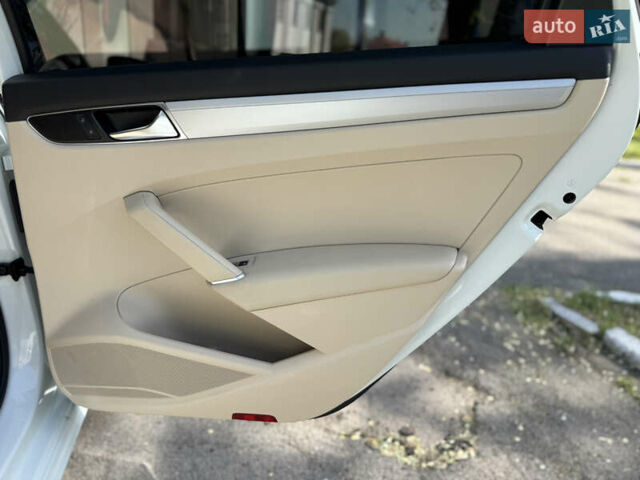 Белый Фольксваген Пассат, объемом двигателя 1.8 л и пробегом 78 тыс. км за 13800 $, фото 42 на Automoto.ua