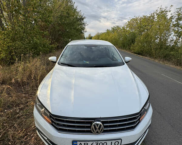 Белый Фольксваген Пассат, объемом двигателя 1.8 л и пробегом 185 тыс. км за 12650 $, фото 18 на Automoto.ua