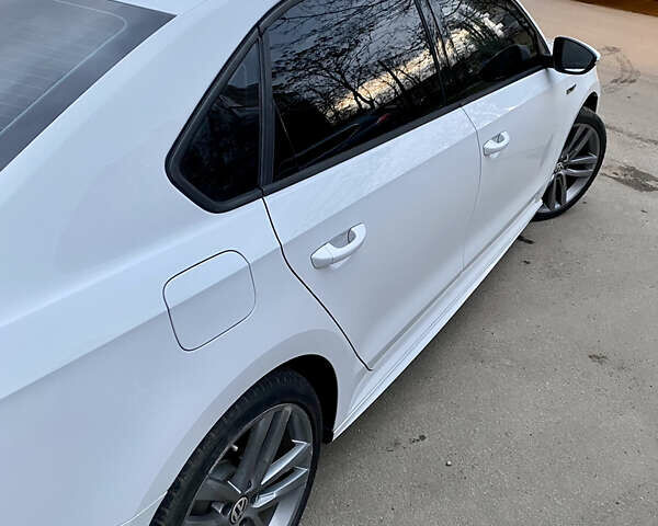 Білий Фольксваген Пассат, об'ємом двигуна 1.98 л та пробігом 140 тис. км за 14999 $, фото 32 на Automoto.ua