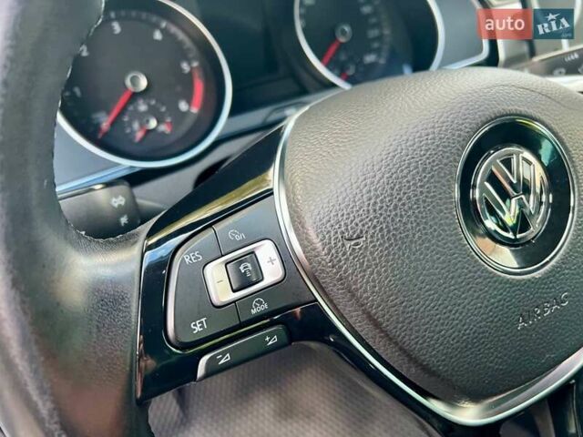 Белый Фольксваген Пассат, объемом двигателя 1.97 л и пробегом 240 тыс. км за 17900 $, фото 58 на Automoto.ua