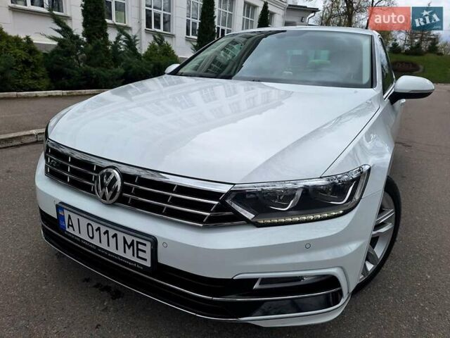 Білий Фольксваген Пассат, об'ємом двигуна 2 л та пробігом 200 тис. км за 22000 $, фото 3 на Automoto.ua