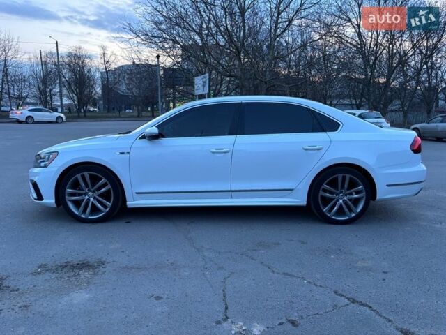 Білий Фольксваген Пассат, об'ємом двигуна 1.8 л та пробігом 219 тис. км за 13700 $, фото 7 на Automoto.ua