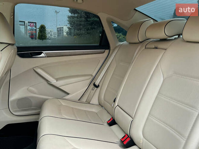 Белый Фольксваген Пассат, объемом двигателя 1.98 л и пробегом 115 тыс. км за 12500 $, фото 23 на Automoto.ua