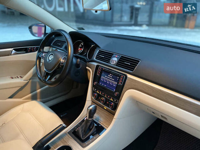 Белый Фольксваген Пассат, объемом двигателя 1.8 л и пробегом 198 тыс. км за 10950 $, фото 12 на Automoto.ua