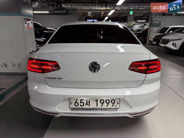 Белый Фольксваген Пассат, объемом двигателя 2 л и пробегом 140 тыс. км за 26000 $, фото 7 на Automoto.ua