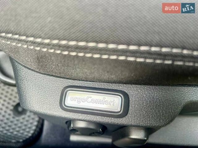 Белый Фольксваген Пассат, объемом двигателя 1.97 л и пробегом 240 тыс. км за 17900 $, фото 47 на Automoto.ua