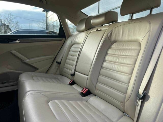 Белый Фольксваген Пассат, объемом двигателя 1.8 л и пробегом 178 тыс. км за 14200 $, фото 23 на Automoto.ua