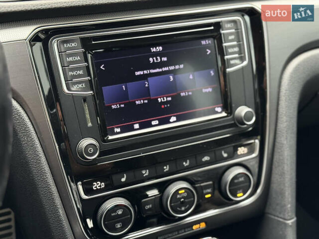 Белый Фольксваген Пассат, объемом двигателя 2 л и пробегом 79 тыс. км за 15500 $, фото 42 на Automoto.ua