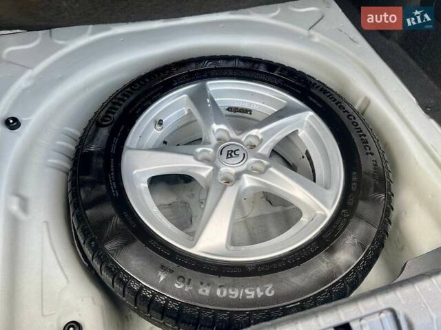 Белый Фольксваген Пассат, объемом двигателя 1.97 л и пробегом 240 тыс. км за 17900 $, фото 89 на Automoto.ua