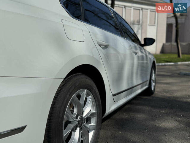 Белый Фольксваген Пассат, объемом двигателя 1.8 л и пробегом 78 тыс. км за 13800 $, фото 19 на Automoto.ua