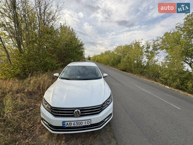 Белый Фольксваген Пассат, объемом двигателя 1.8 л и пробегом 185 тыс. км за 12650 $, фото 19 на Automoto.ua