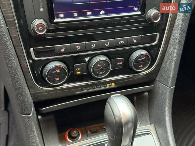 Белый Фольксваген Пассат, объемом двигателя 1.8 л и пробегом 57 тыс. км за 11299 $, фото 43 на Automoto.ua