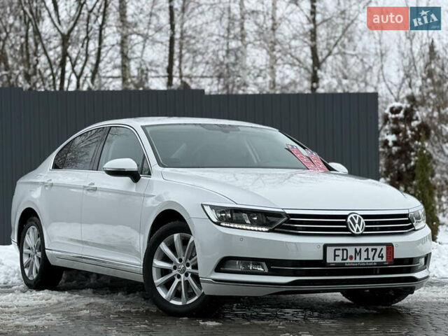 Белый Фольксваген Пассат, объемом двигателя 2 л и пробегом 198 тыс. км за 18950 $, фото 29 на Automoto.ua