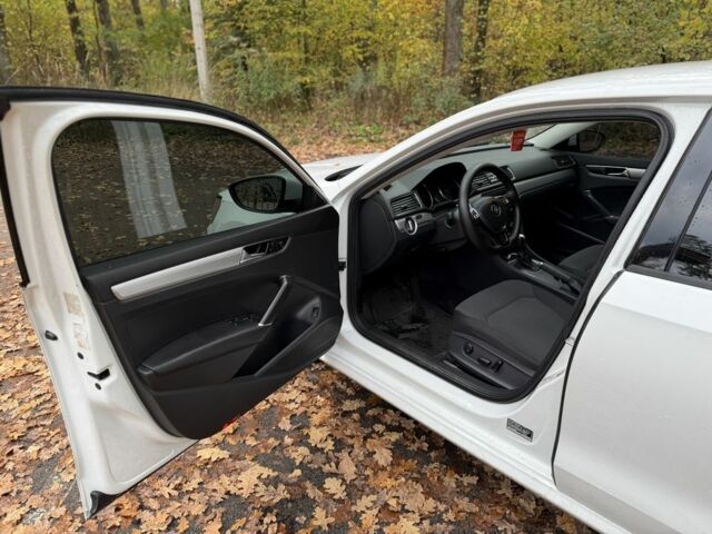 Белый Фольксваген Пассат, объемом двигателя 2 л и пробегом 167 тыс. км за 12900 $, фото 12 на Automoto.ua