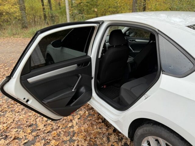 Белый Фольксваген Пассат, объемом двигателя 2 л и пробегом 167 тыс. км за 12900 $, фото 10 на Automoto.ua