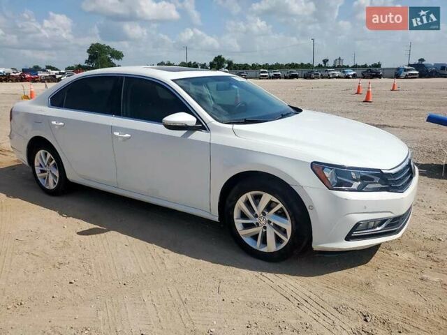 Белый Фольксваген Пассат, объемом двигателя 2 л и пробегом 32 тыс. км за 2900 $, фото 3 на Automoto.ua