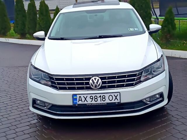 Белый Фольксваген Пассат, объемом двигателя 2 л и пробегом 167 тыс. км за 11770 $, фото 1 на Automoto.ua