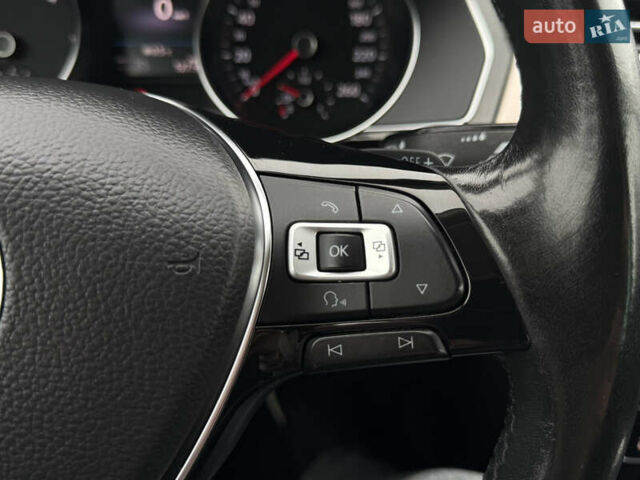 Белый Фольксваген Пассат, объемом двигателя 2 л и пробегом 198 тыс. км за 18950 $, фото 109 на Automoto.ua